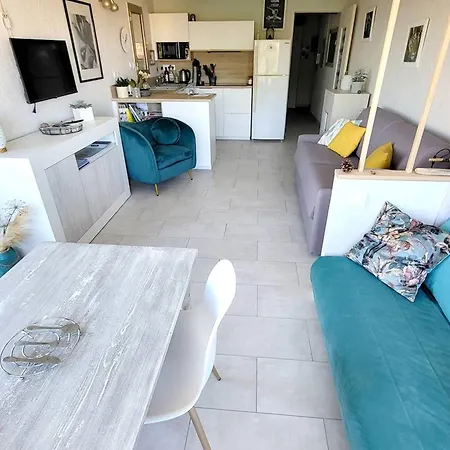 T2 Avec Piscine Et Tennis - Parking - 250 M De La - Fr-1-316-288 *